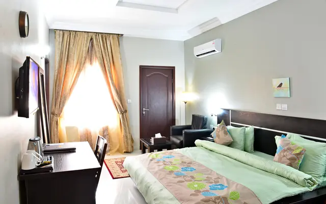 Classic Deluxe Room