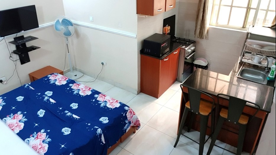 Studio Flat Royale