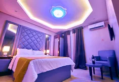 Mayor Room