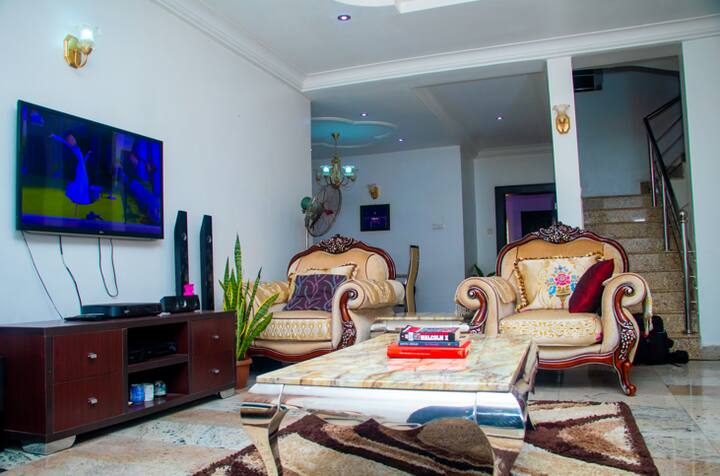 2 Bedroom Apartment